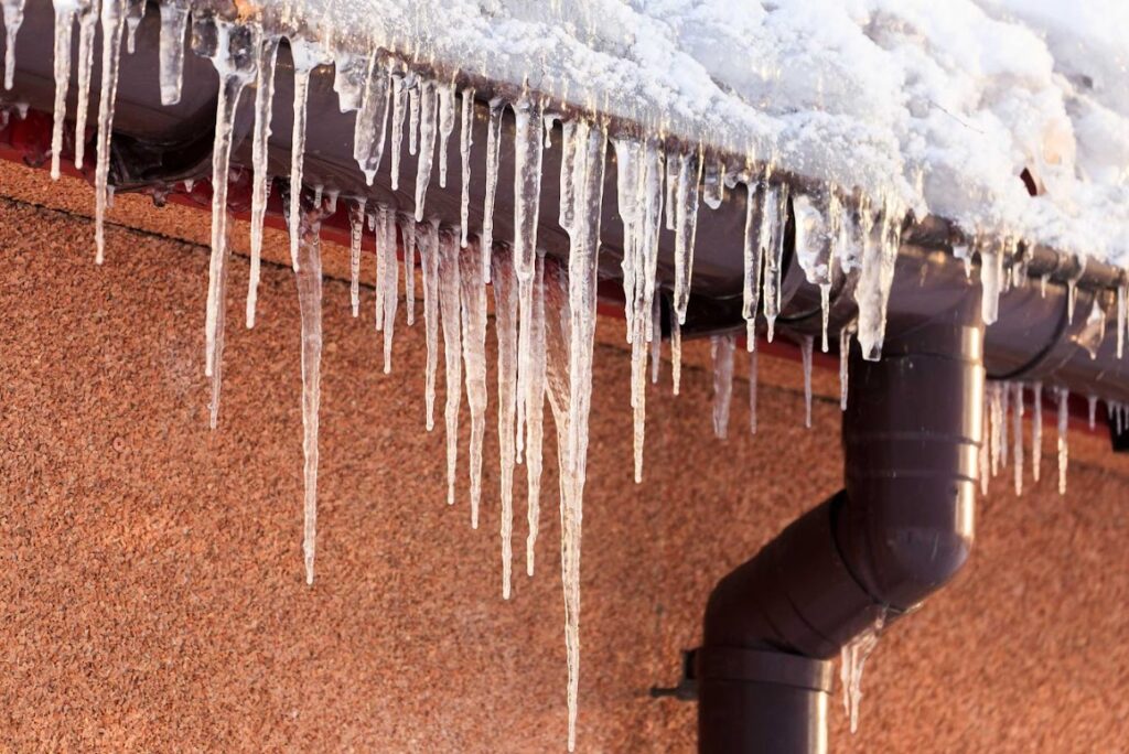 identify ice dams in Michigan